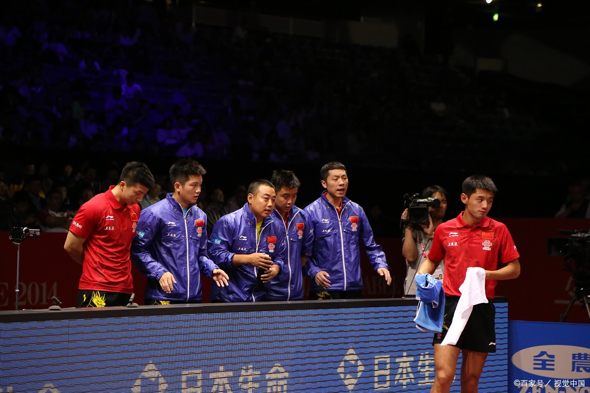 乒乓球选手在比赛中技压群雄(乒乓球比赛中球员总喊的什么词) 乒乓球选手在比赛中技压群雄(乒乓球比赛中球员总喊的什么词)