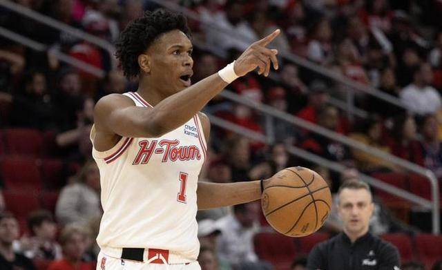 美洲篮球新秀崭露头角,备受瞩目(美洲篮球新秀崭露头角,备受瞩目的是) 美洲篮球新秀崭露头角,备受瞩目(美洲篮球新秀崭露头角,备受瞩目的是)