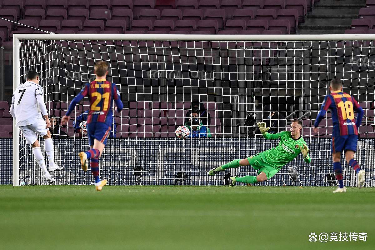 包含梅西绝杀救主，帮助球队实现翻盘的词条