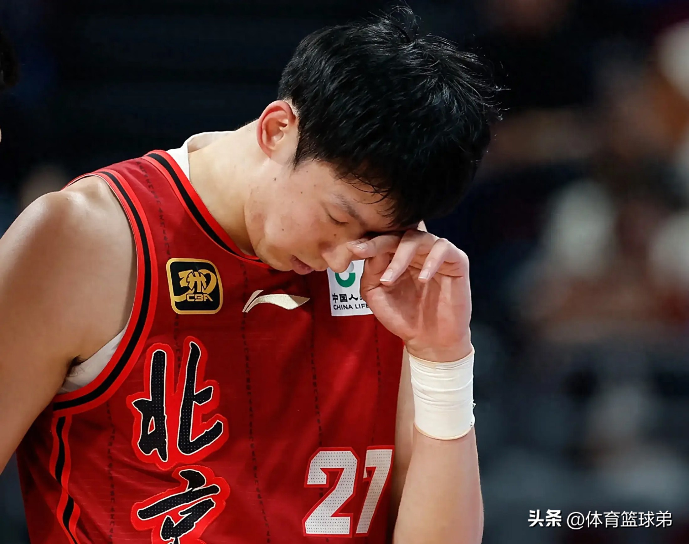 包含陕西男篮再获胜利，积分追赶劲敌的词条