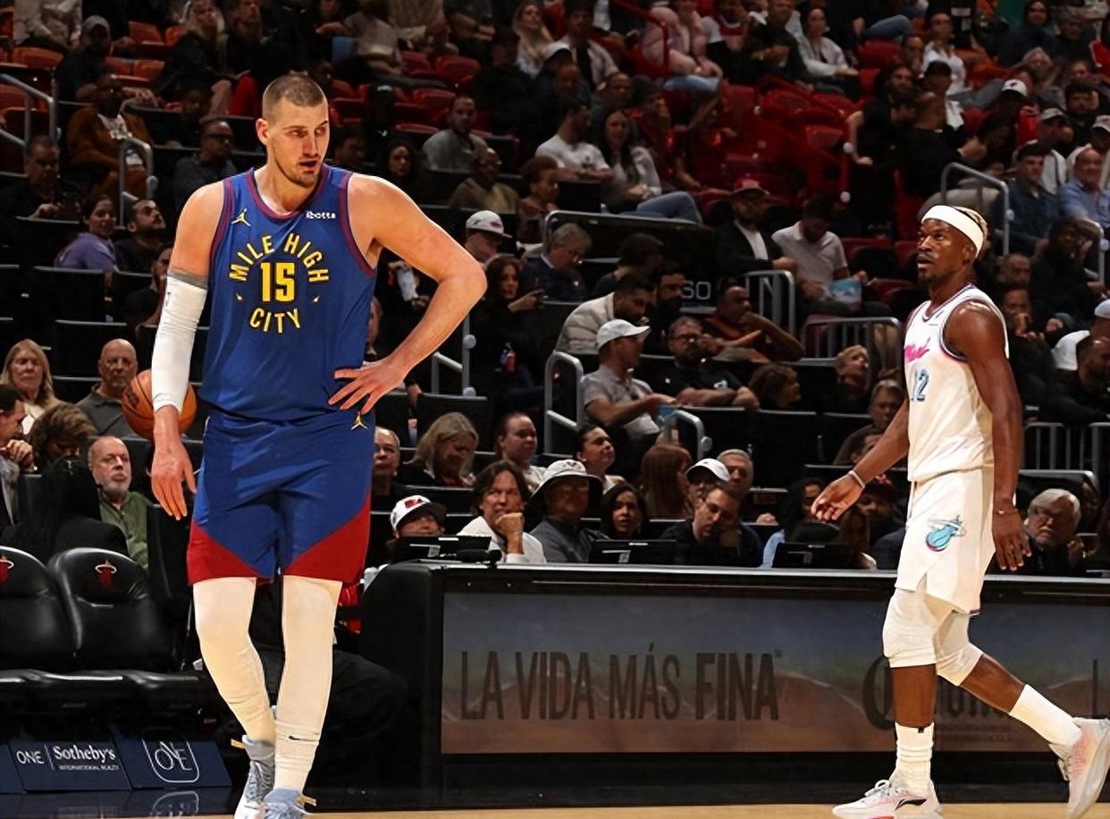 包含赛场上的你来我往,谁能占据上风的词条 包含赛场上的你来我往,谁能占据上风的词条