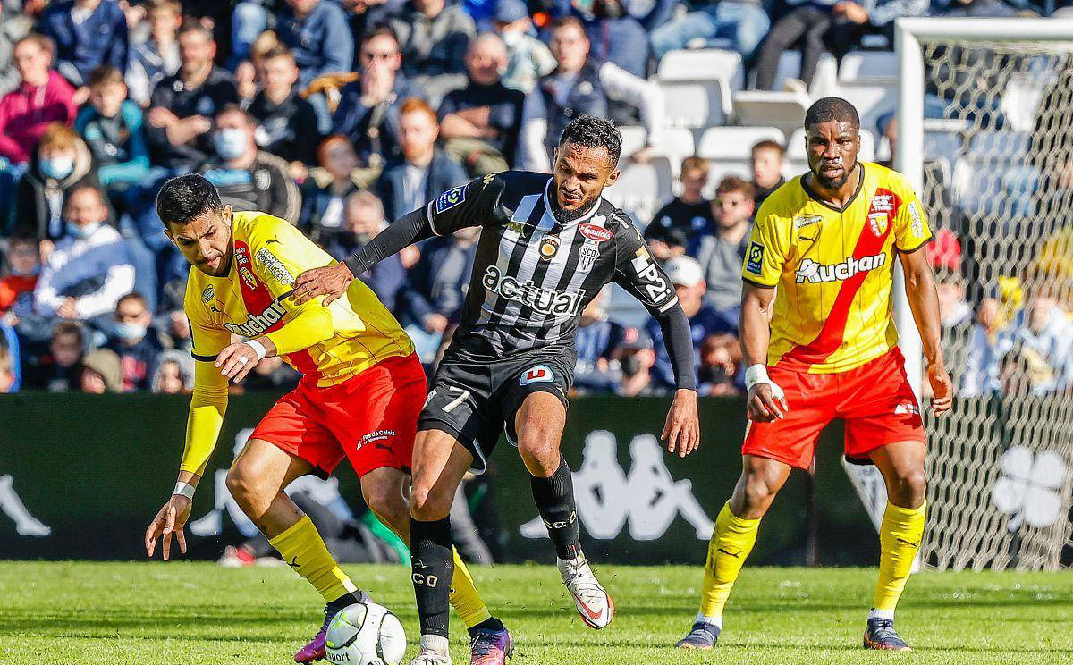 摩纳哥客场输给波尔多，连续不稳定