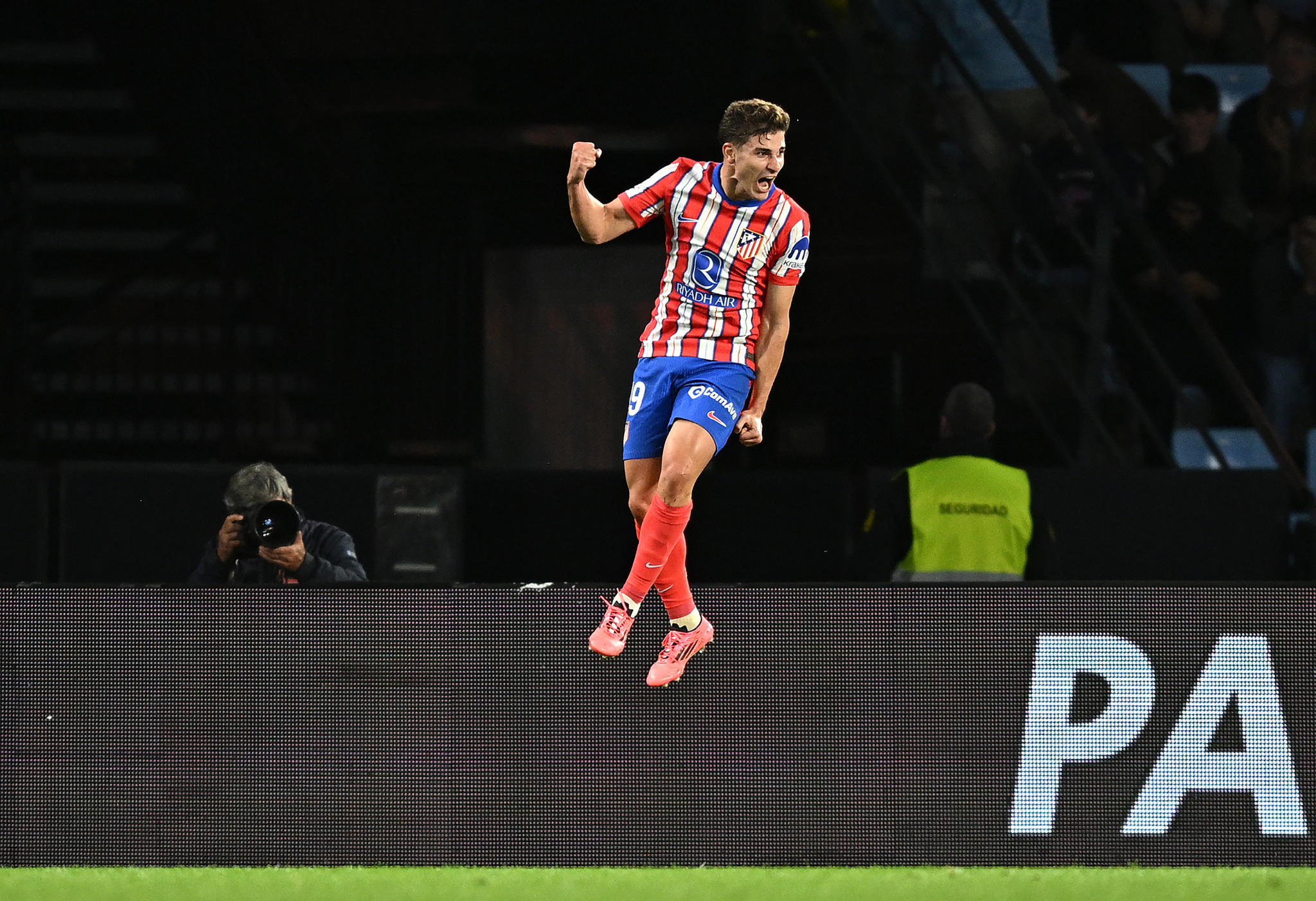 关于马德里竞技实力横扫,那不勒斯晋级前景大好的信息 关于马德里竞技实力横扫,那不勒斯晋级前景大好的信息