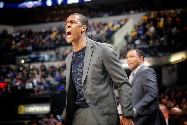 关于鹈鹕老板被处罚,雷霆球迷们站起来的信息 关于鹈鹕老板被处罚,雷霆球迷们站起来的信息