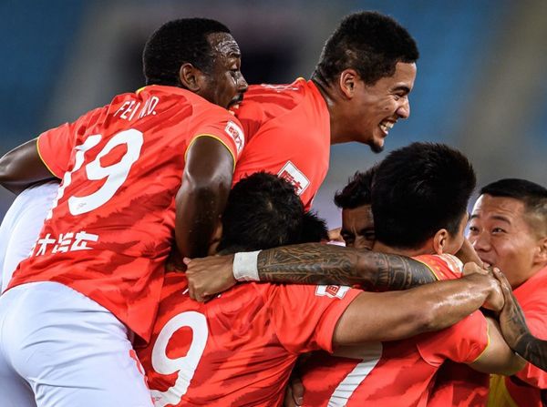 泰达对阵富力,谁将在比赛中占据优势? 泰达对阵富力,谁将在比赛中占据优势?