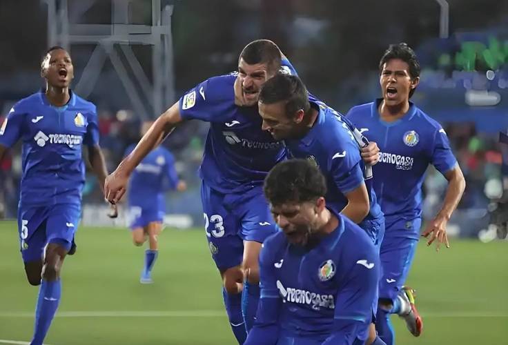 巴伦西亚遭遇连败,士气下滑难以掩饰的简单介绍 巴伦西亚遭遇连败,士气下滑难以掩饰的简单介绍