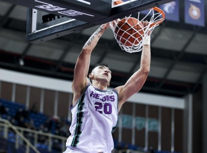 关于职业联赛壮举：两队血拼三小时的信息