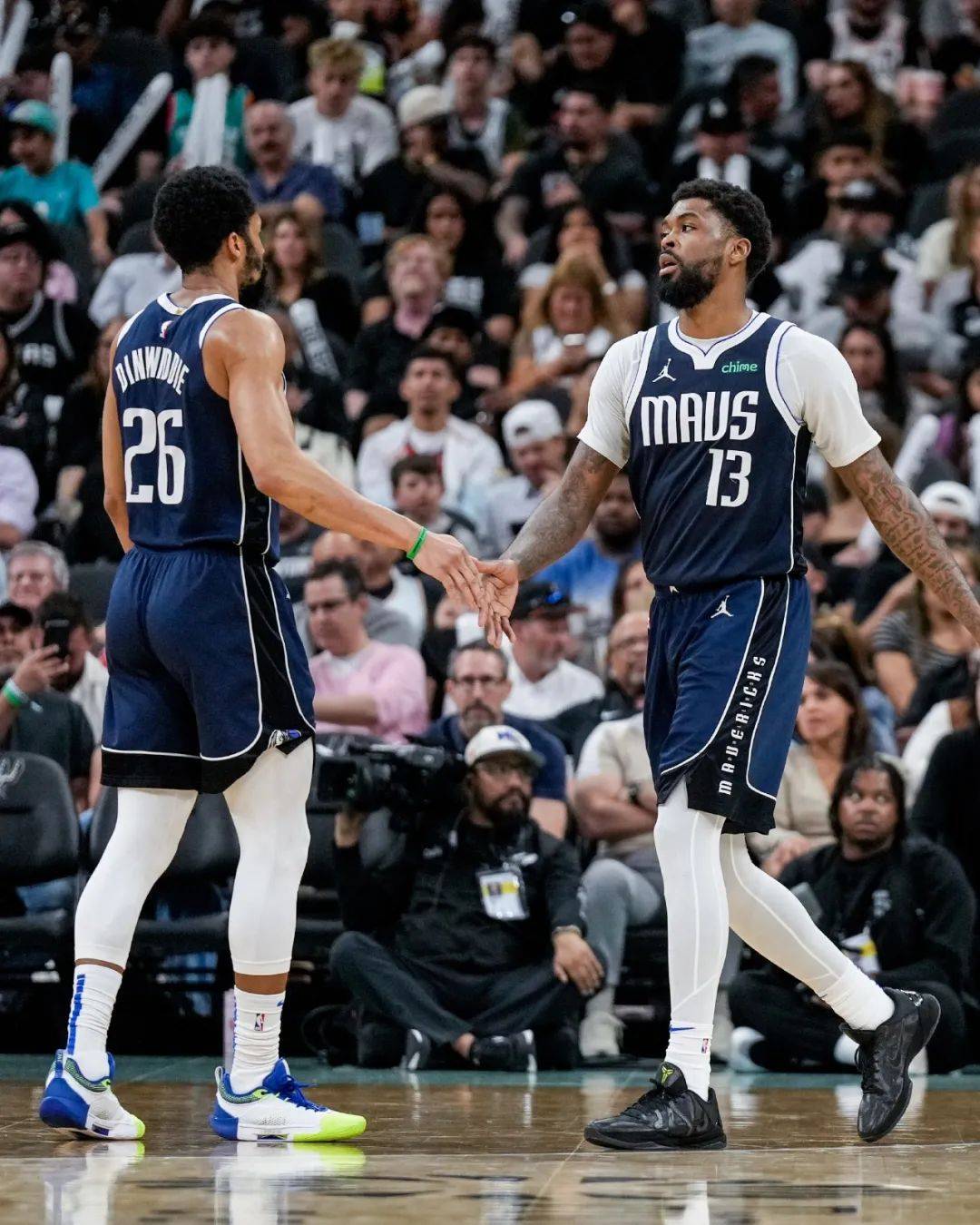 独行侠客场不敌火箭,实力逐渐暴露的简单介绍 独行侠客场不敌火箭,实力逐渐暴露的简单介绍